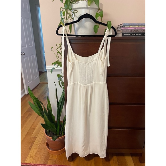 ❗️LAST OFFER❗️Reformation Besse Dress in Ivory size 6 - Picture 4 of 6